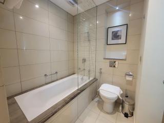 Damac Paramount Towers - Blue Ocean Holiday Homes - 4