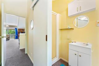 Trailside Escape - Lake Taupo Holiday Home - 3