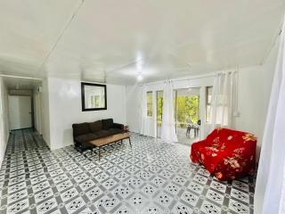 Tonga Airport Cottage - Private Twin Room with shared bathroom - 2