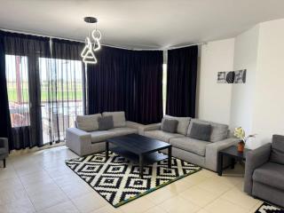 3BR Chalet At Ein Bay Steps To The Beach - 9