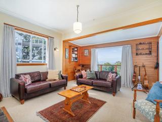 Coro Harbour View - Coromandel Holiday Home - 2