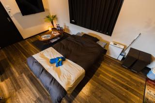 那覇で食い倒れを楽しめる宿はここ 国際通りまで徒歩二分 提携飲食店でドリンク一杯サービス付き - 9