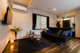 那覇で食い倒れを楽しめる宿はここ 国際通りまで徒歩二分 提携飲食店でドリンク一杯サービス付き - 9