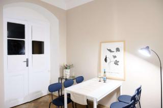 Old Town - 2BR - Living Room - Sleeps 8 - Metro 1 minute - Newly renovated - Prague - 1