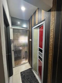 D' Mutiara Homestay - 1