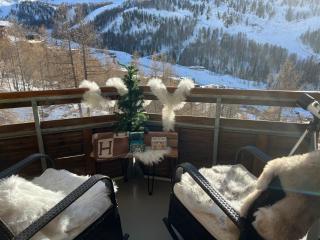 2 pièces pour 5 personnes, tout pédestre, pistes a 3mn, vue exceptionnelle - 9