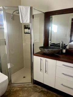 A SWEET ESCAPE - Serenity on Sprindrift - 5