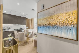 NH Luxury 2BR, Marina & Palm Views with Pool & Gym Access - 5