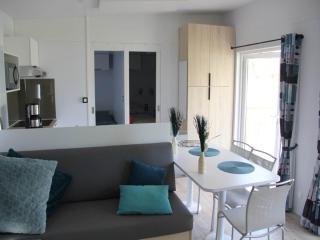 Modern 6-person chalet in the Frisian countryside, 3 bedrooms and WiFi - 8