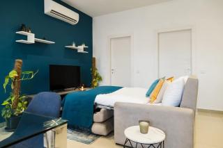 The Canary Loft - Stay in Heart of St Julians - 1