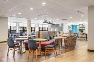 Home2 Suites Pensacola I-10 At North Davis Hwy - 1