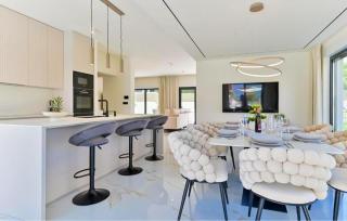 Ocean Front Home In Slatine - 6