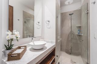 Roma Encore Modern Condo Versalles 308 - 4