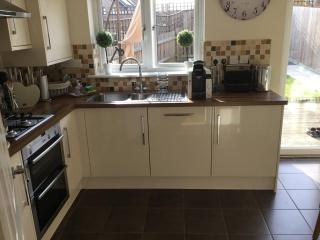 Modern 2 Bedroom House - 8