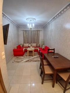 Modern Apartment with Balcony Facing Grand Stade de Tanger - 7