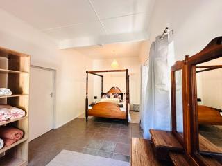 Hermanus 2 bed (Incl King bed) - Walk to the sea! - 6