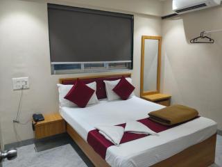 Palm lodging and boarding - Jāmb - 0