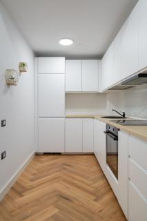 My Place Premium 1BR for 4, Wi-Fi & Parking - 3