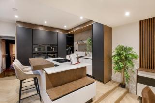 65 Monkgate Sleeps 10 with parking - 9