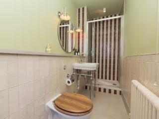 New Centrally Located room in Bath City Centre - Pass the Keys - 6