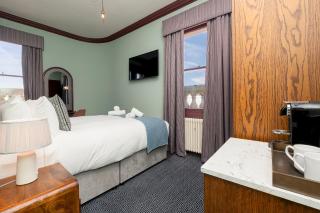 New Centrally Located room in Bath City Centre - Pass the Keys - 3