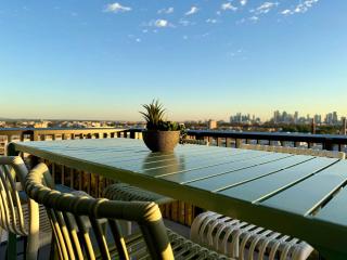 3BR 2Bath FREE PARKING Balcony w Cityviews - 9