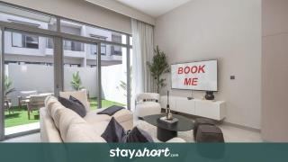 StayShort - Classy 4-Bedroom Villa With Spacious Balcony in Nad Al Sheba - 0