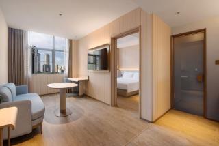 Hanting Hotel Chongqing Lianglukou Caiyuanba - 1