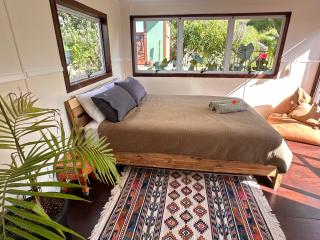 Pandora Cottage Beachfront - 0