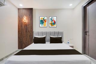 Super Townhouse DSIDC Bawana Formerly Kanhaiya Residency - 2