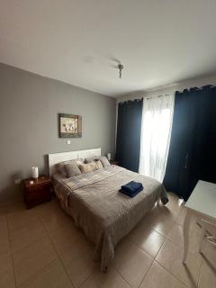 1 bedroom apartment with communal pool - 1