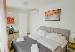 Budapest Flamingo Central Home Stay - Balcony, AC, Downtown - 2