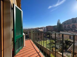 Zia Lella near Piazza del Campo - 9