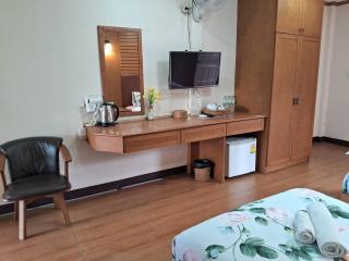 RS Phong Riverside Resort - 8