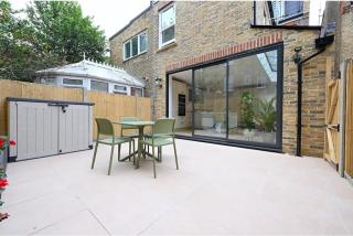 Spacious stylish 4 beds London house FREE Parking - 6