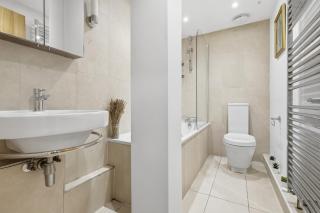 The Camden Soundhouse - Modern Flat with Terrace - 4