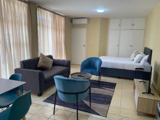 Oceanic 1 Bedroom with Stadium Views2 - Self-Catering Apartment - 8