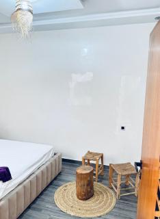 Stay And Surf Guesthouse - 9