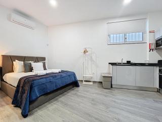 Santa Cruz Studio 3 by Atlantic Holiday - 0