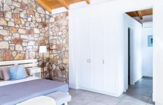 Loutsa Waterside - 7