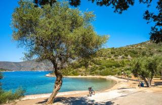 Loutsa Waterside - 2