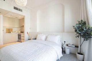Chic Studio Apartment at Yas Island Near F1 - 1