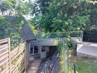 Modern Group Home in Bra - 6