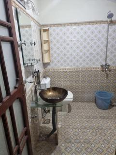 Fiora inn guest house jail road lahore - 7