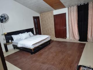 Fiora inn guest house jail road lahore - 3