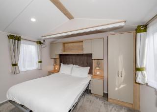 Castle Brake Holiday Park - 1