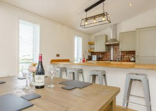 Winston Farm Lodges - 4