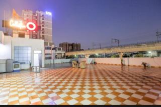 Hotel Krishna Pride - 8