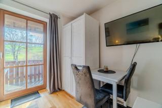 Schoenes 1 Zimmer - Sauna - Schwimmbad - Free Parking - 1