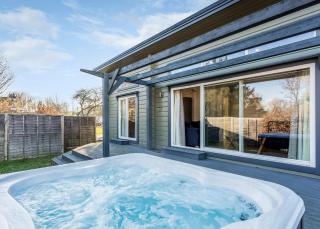 Roydon Marina Village - 4